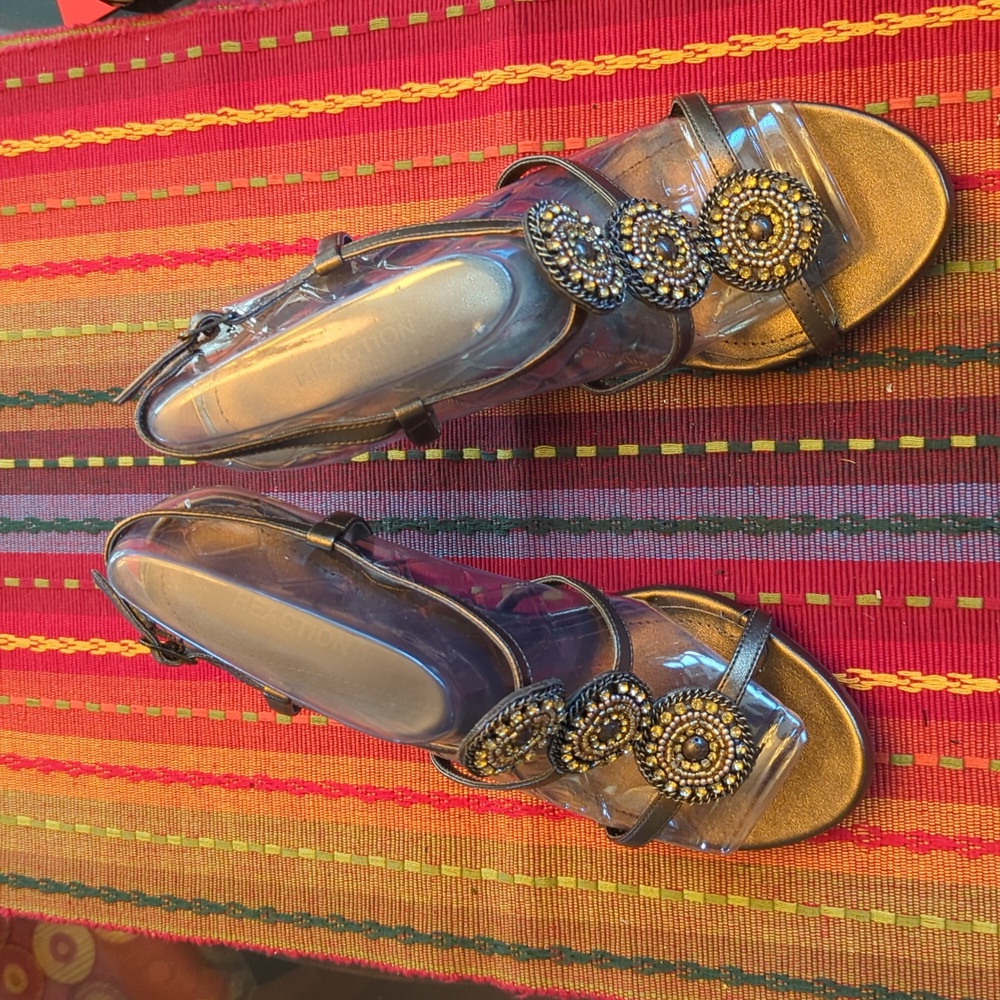Kenneth Cole Reaction bronze heels. Gently worn. Size 8.